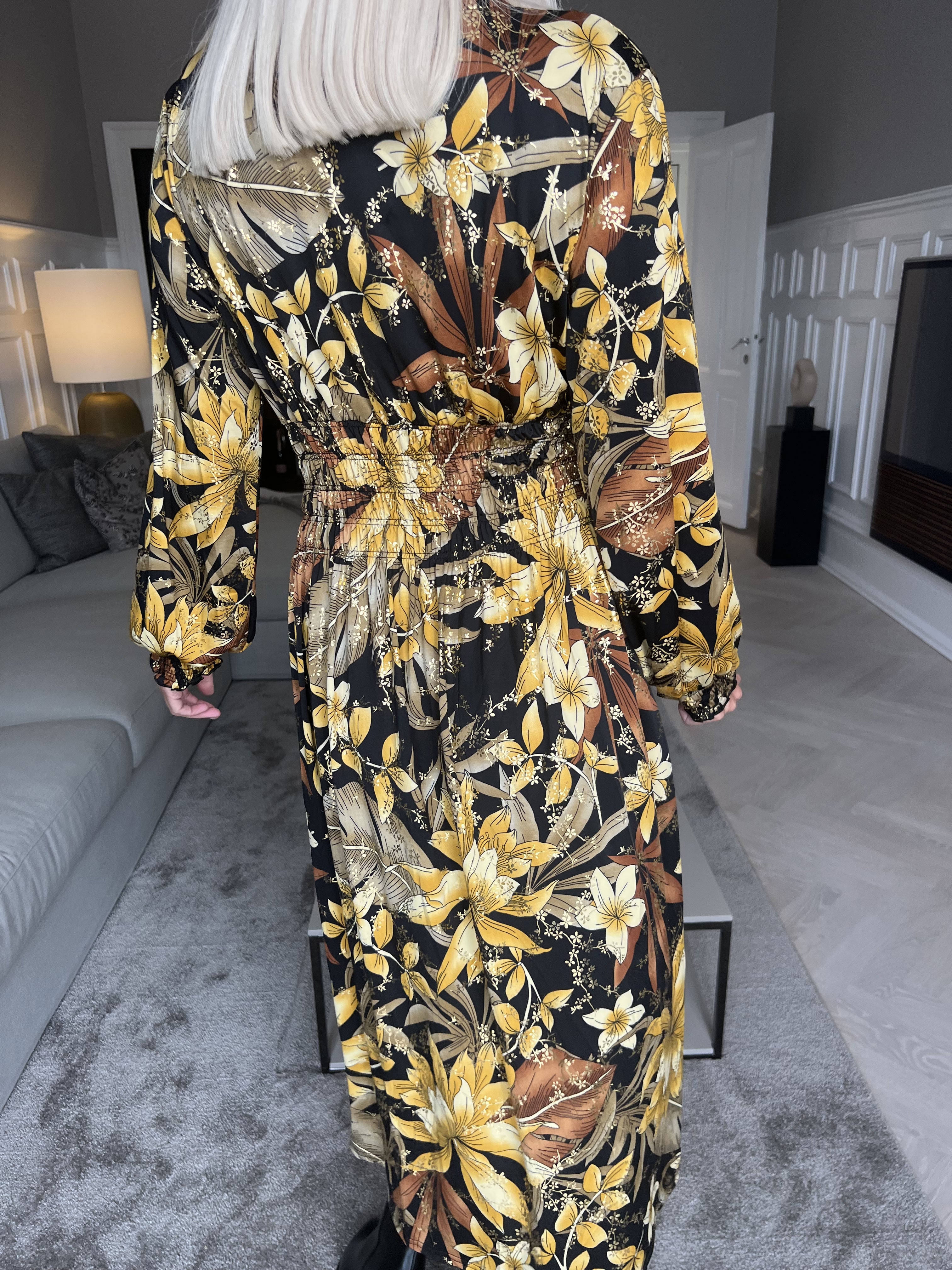 Pams Midi L/S - Elastisk kjole i krølfrit stof med lange ærmer